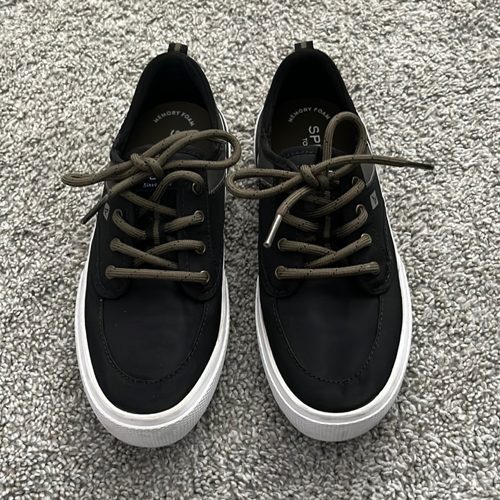 sperry size 2 youth